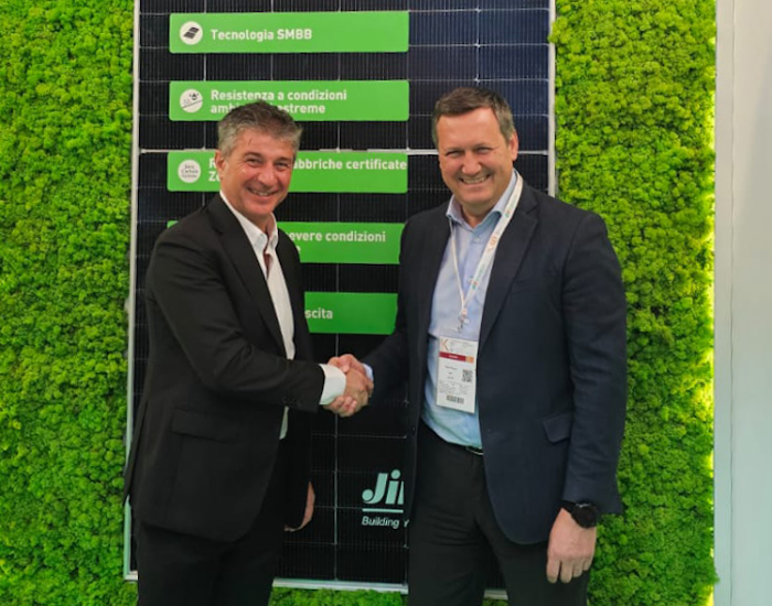 CVA Eos e Jinko Solar