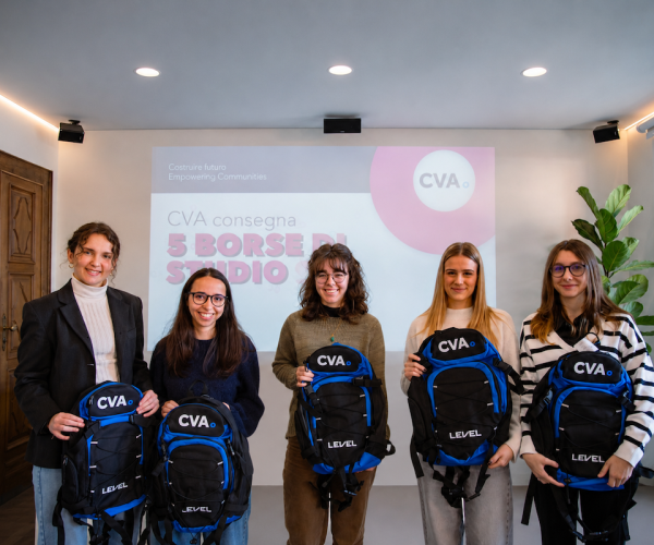 La consegna delle borse di studio Stem da parte di Cva nel 2025