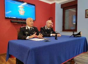 Da sx, il colonnello Caminada e il tenente colonnello Pinardi, vertici regionali dei Carabinieri.