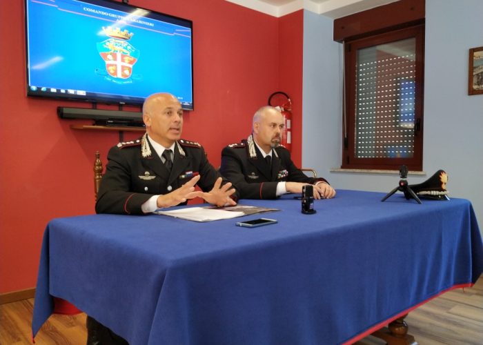 Da sx, il colonnello Caminada e il tenente colonnello Pinardi, vertici regionali dei Carabinieri.