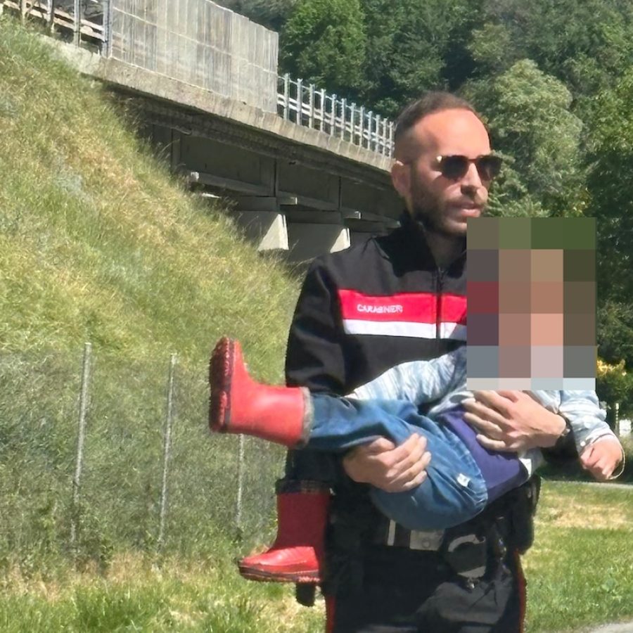 Carabinieri bimbo