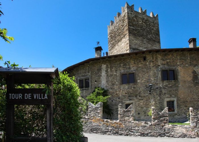 Castello Tour de Villa a Gressan