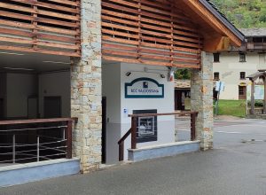 Lo sportello Atm di Champorcher