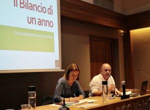 Claudio Latino ed Eleonora Rocco durante l'assemblea del Csv