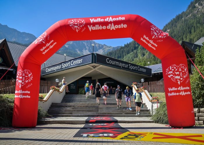 Consegna pettorali - Sport center a Courmayeur