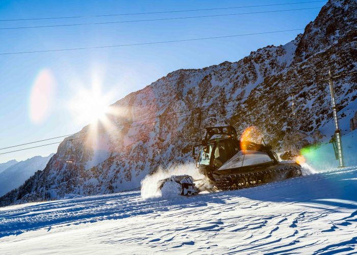 Courmayeur Mont Blanc Funivie ph Lorenzo Belfrond IA