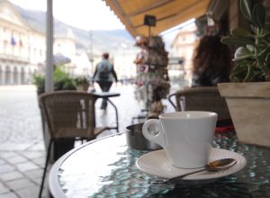 Dehors - Aosta - caffè
