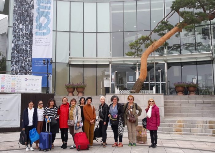 La delegazione italiana davanti al museo di Icheon