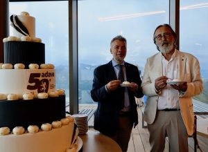 Direttore Emilio Conte e Presidente Luigi Fosson da sx a dx Cinquant'anni di Adava alla Stella di Pila Foto Alice Dufour