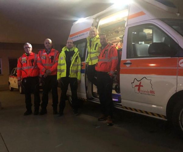 Equipaggio Donnas - automedica - ambulanza notturna