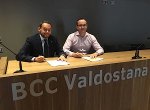 I Presidenti Gérard e Ferré siglano l'accordo tra Adava e Bccv
