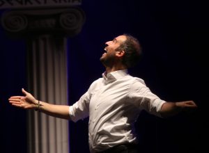 Filippo Caccamo porta in scena Le filippiche ()