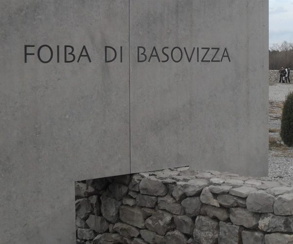 Foiba di Basovizza Foto turismofvg it - foibe