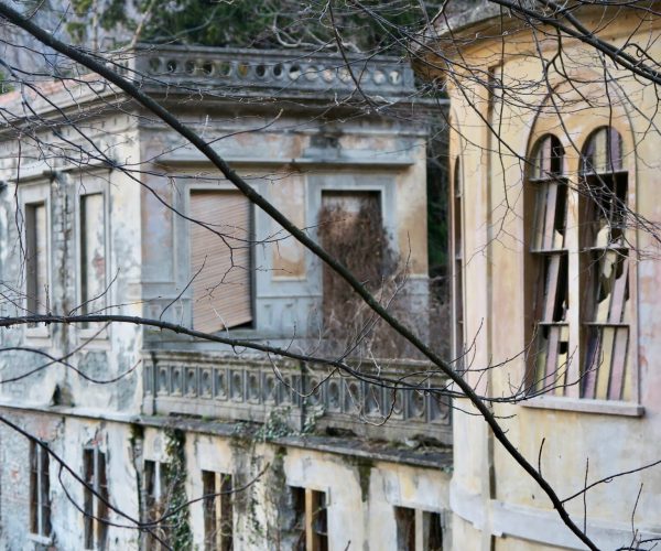 Fons Salutis - edificio storico, ex stabilimento termale di Saint-Vincent