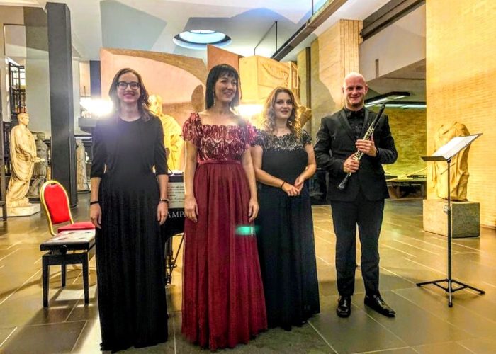 Gli allievi dell'Istituto Musicale Erica Pompignan, Daniela Gavinelli,
Christel Marcoz ed Emanuele Fontan