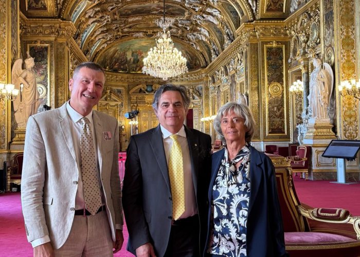 Da sx Agostino Pesce, direttore della Camera di Commercio Italiana della Costa Azzurra, Roberto Rota, Sindaco di Courmayeur e Patrizia Dalmasso Presidente Camera di Commercio Italiana della Costa Azzurra.