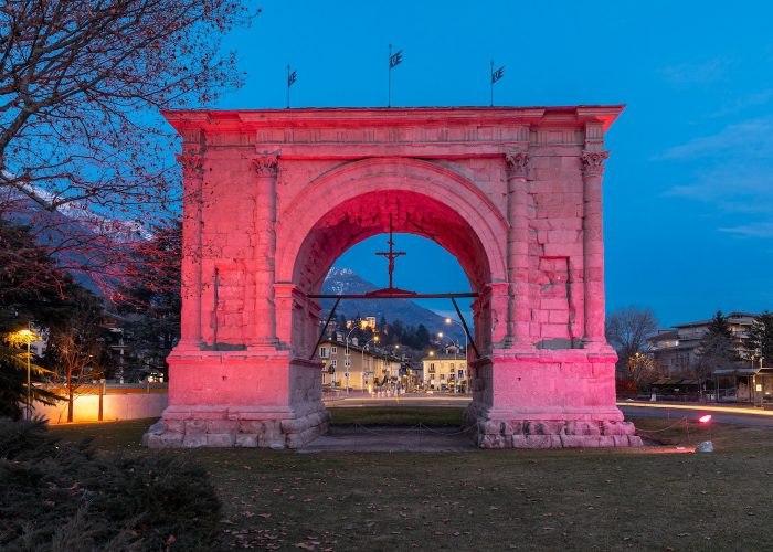 Giro d Italia Stage Arco d Augusto Aosta