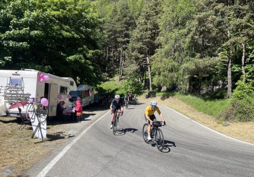 Giro d'Italia Salendo al Col Tzecore