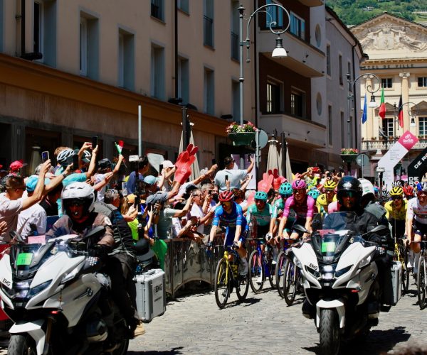 Giro d'Italia Aosta Pila