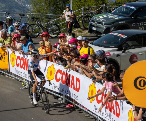 Giro d'Italia Pila foto Veronica Pirana