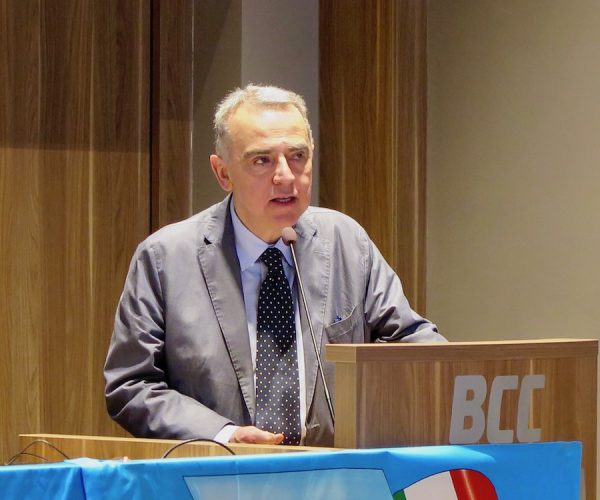 Giuseppe Villani Direttore INAIL VdA Congresso UIL VdA Foto Alice Dufour