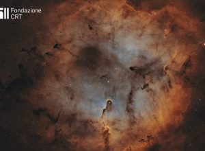 Nell’immagine: IC 1396, ammasso aperto associato a una nebulosa diffusa nella costellazione di Cefeo, fotografato da Saint-Barthélemy. Questa ripresa ha vinto il 3° premio al concorso di astrofotografia del 32° Star Party (27-29 settembre 2024). Cortesia Simone Demontis per la Fondazione C. Fillietroz-ONLUS