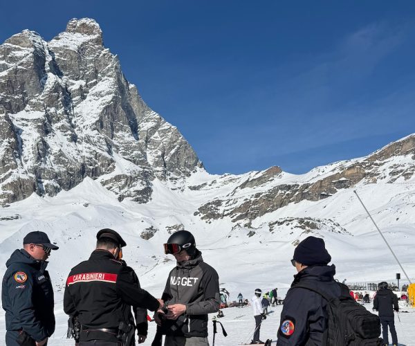 I controlli dei Carabinieri sulle piste di Cervinia