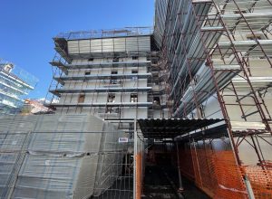 Ponteggi - cantiere - lavori pubblici - quartiere Cogne