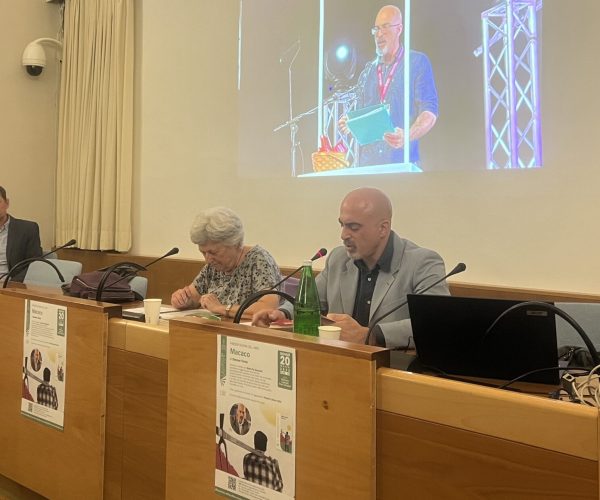 Simone Torino legge "Macaco"