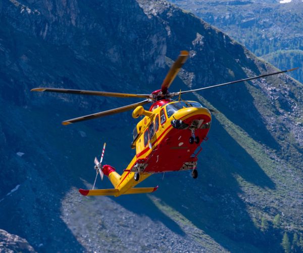 Soccorso alpino valdostano .