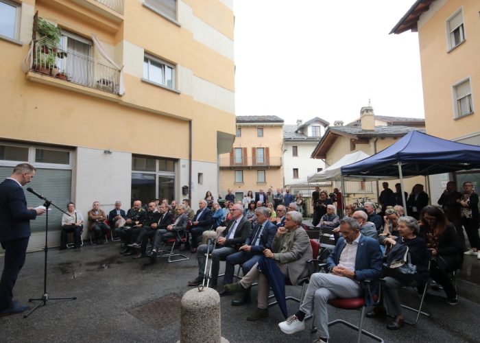 L'inaugurazione della nuova sede dei giornalisti valdostani