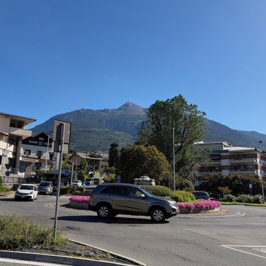 La rotonda di viale Ginevra, ad Aosta