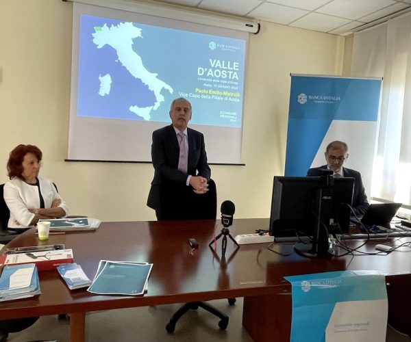 La presentazione del rapporto di Bankitalia. Da sx, Luciana Aimone Gigio, Simone D'Inverno e Paolo Emilio Mistrulli
