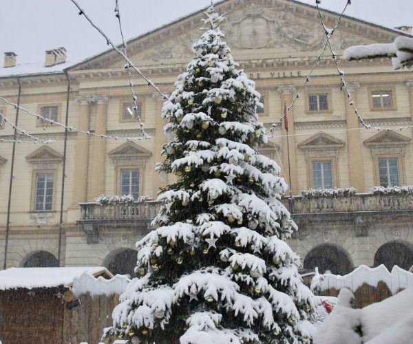 Aosta sotto la neve - ph. Nicole Jocollé