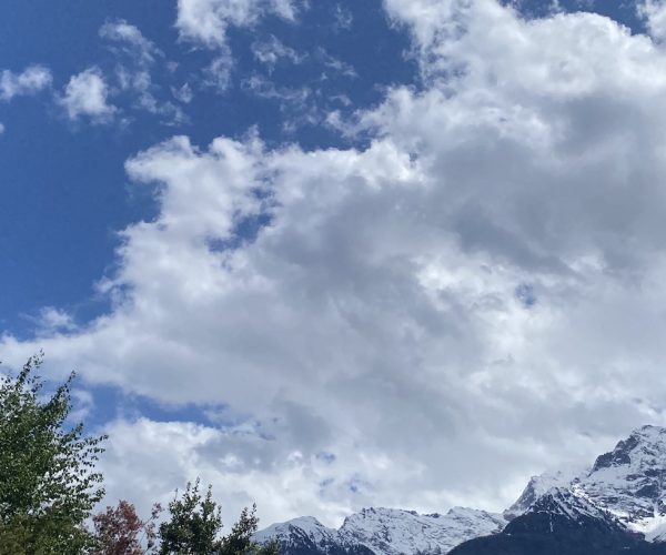 Cielo nuvole sole primavera soleggiato meteo