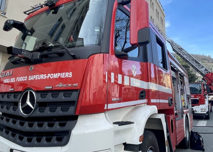 Vigili del fuoco - pompieri - immagine d'archivio