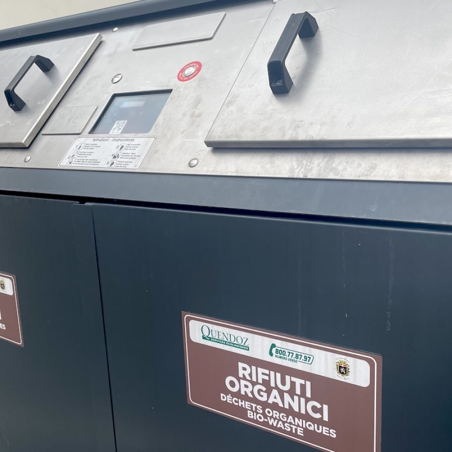 Bidoni - immondizia - rifiuti - differenziata - Aosta