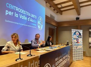 Nicoletta Spelgatti, Stefano Aggravi e Emily Rini alla presentazione della lista centrodestra unito