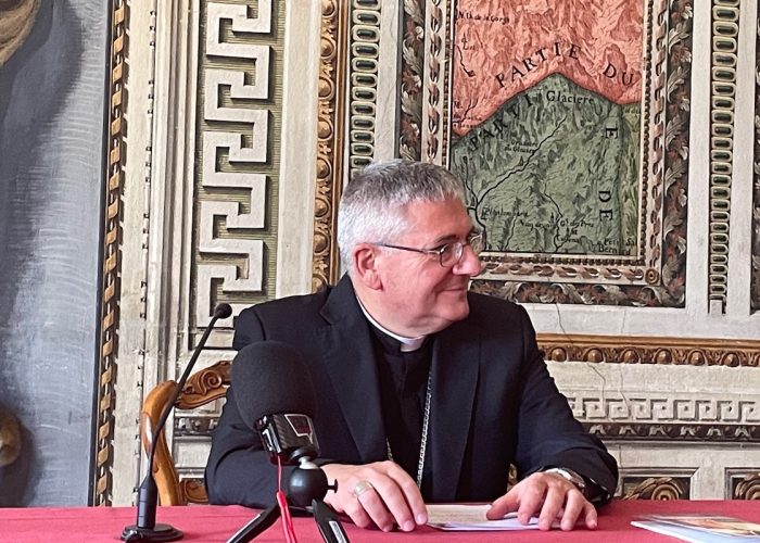 Monsignor Franco Lovignana, vescovo di Aosta