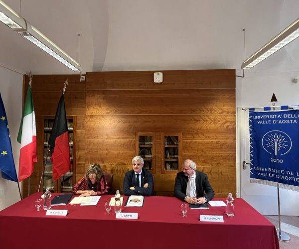 Studio economia montagna - Da sinistra Manuela Ceretta, Luciano Caveri e Marco Alderighi