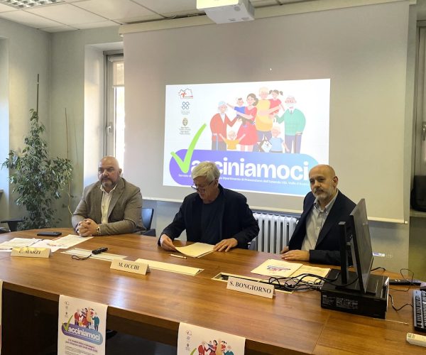 La presentazione della campagna vaccinale contro l'influenza ed il Covid. Da sx: Marzi, Occhi e Bongiorno
