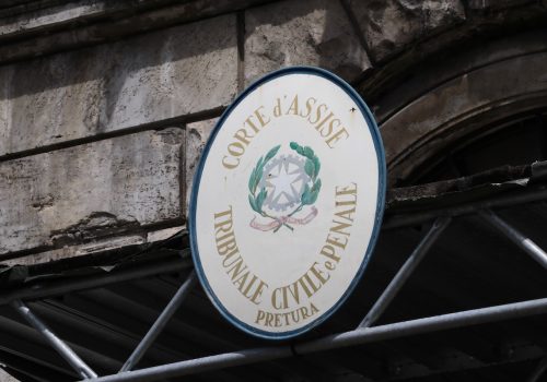 Il Tribunale di Aosta