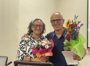 Il passaggio di consegne tra D'Agostino e Mauro Tamborin, neo segretario della Flc Cgil VdA