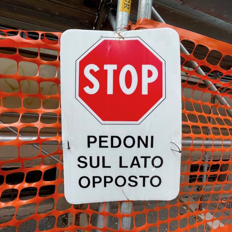 Cantiere - cantieri - lavori pubblici - opere pubbliche - ristrutturazione - edifici