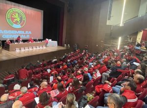 L'assemblea dei maestri di sci