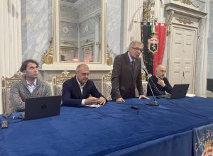 La presentazione del Peba - Piano di eliminazione delle barriere architettoniche di Aosta. Da sx: Bottani, Cometto, Rocco e Florio