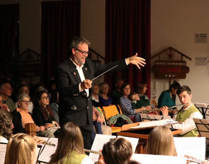 Il maestro Enrico Montanari