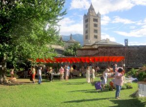 Il mercato contadino della comunità del cibo “La terra che ride”
