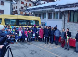 Il nuovo scuolabus del Comune di Valtournenche