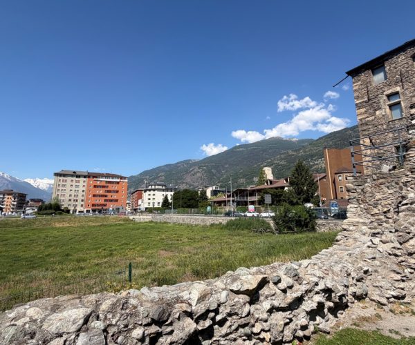 Il prato delle capre vicino alla Torre del lebbroso, ad Aosta